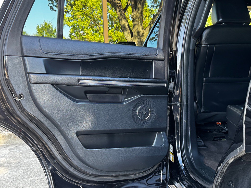 2021 Ford Expedition Image 12