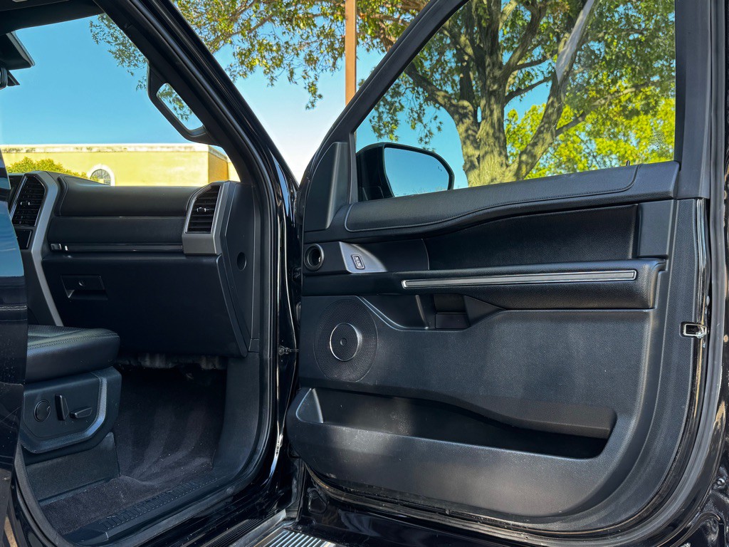 2021 Ford Expedition Image 13