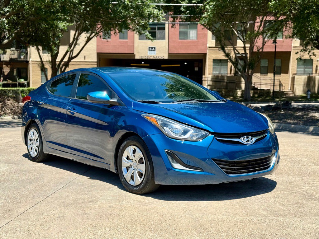 2016 Hyundai Elantra Image 2