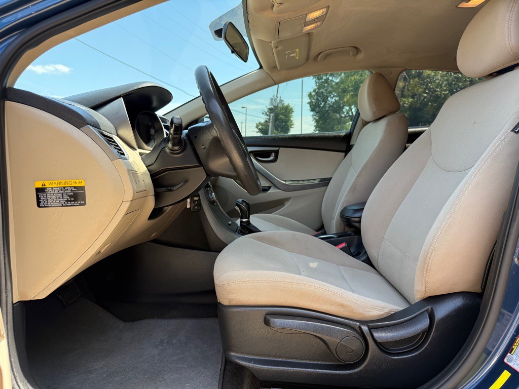 2016 Hyundai Elantra Image 7