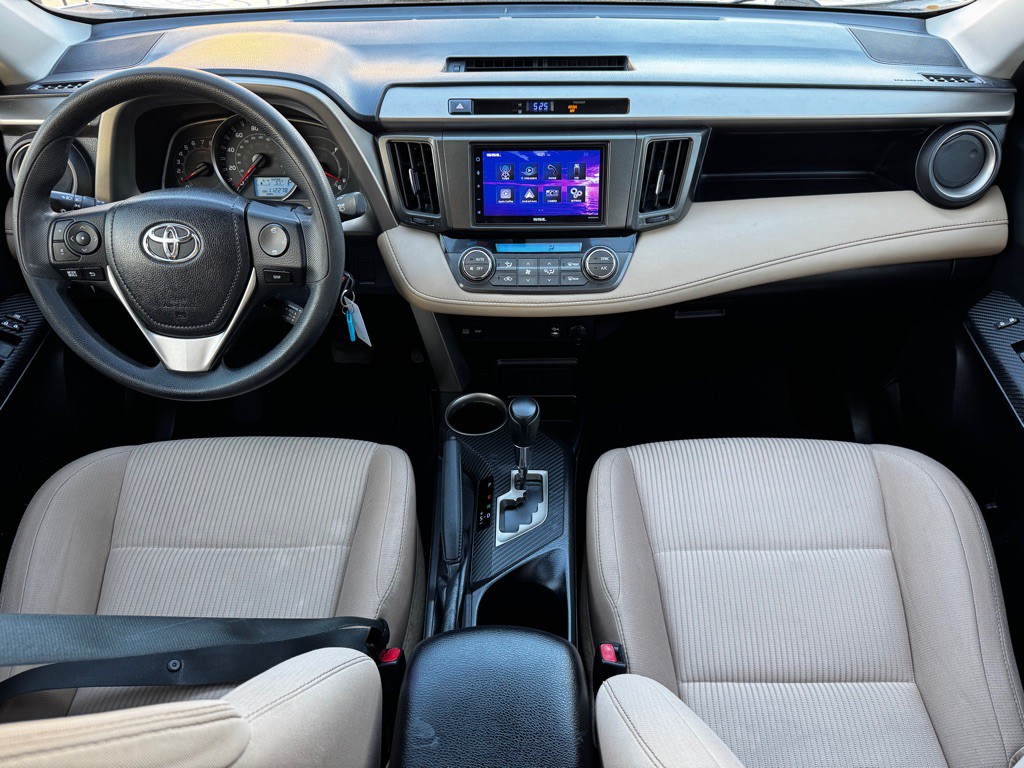 2015 Toyota Rav4 Image 16
