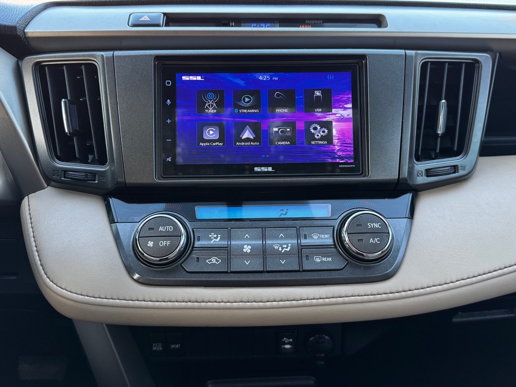 2015 Toyota Rav4 Image 18