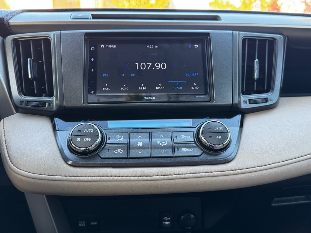 2015 Toyota Rav4 Image 19