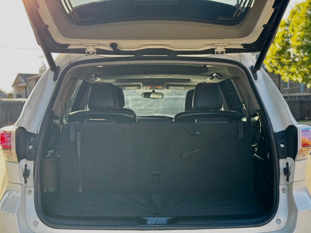2015 Toyota Highlander Image 33