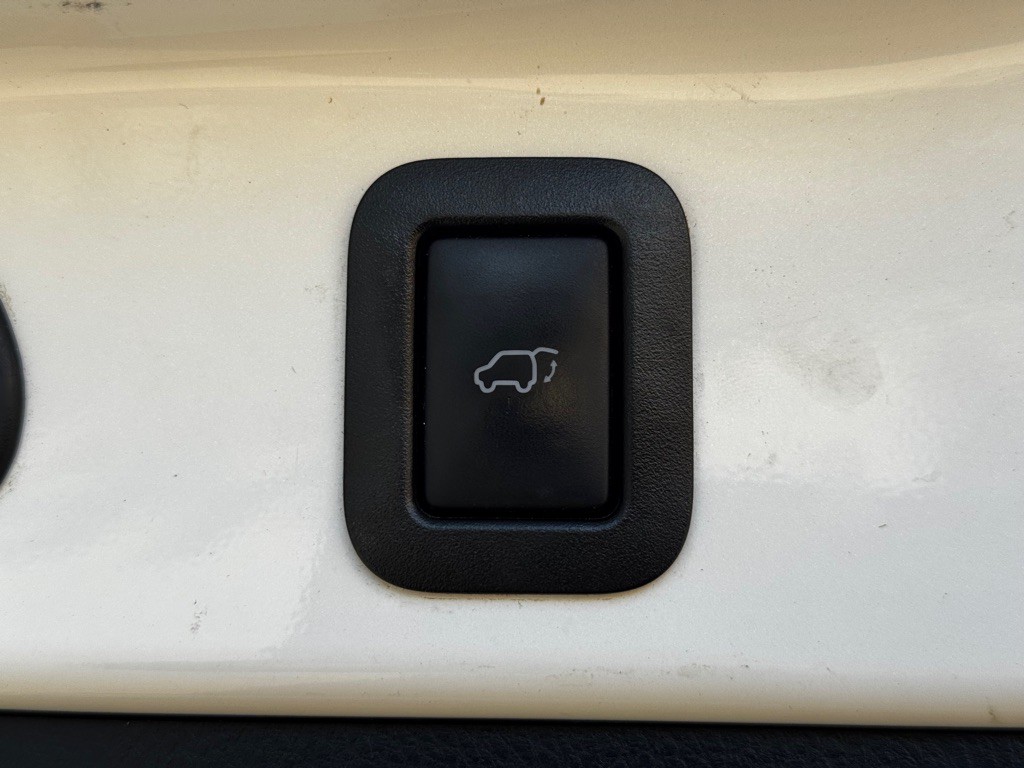 2015 Toyota Highlander Image 36