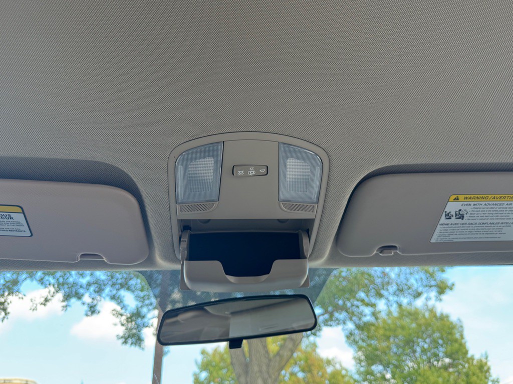 2017 Hyundai Elantra Image 16