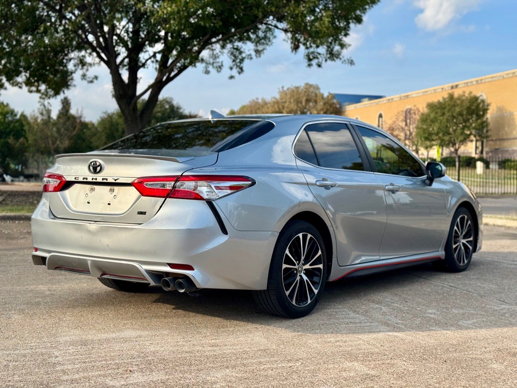 2020 Toyota Camry Image 3