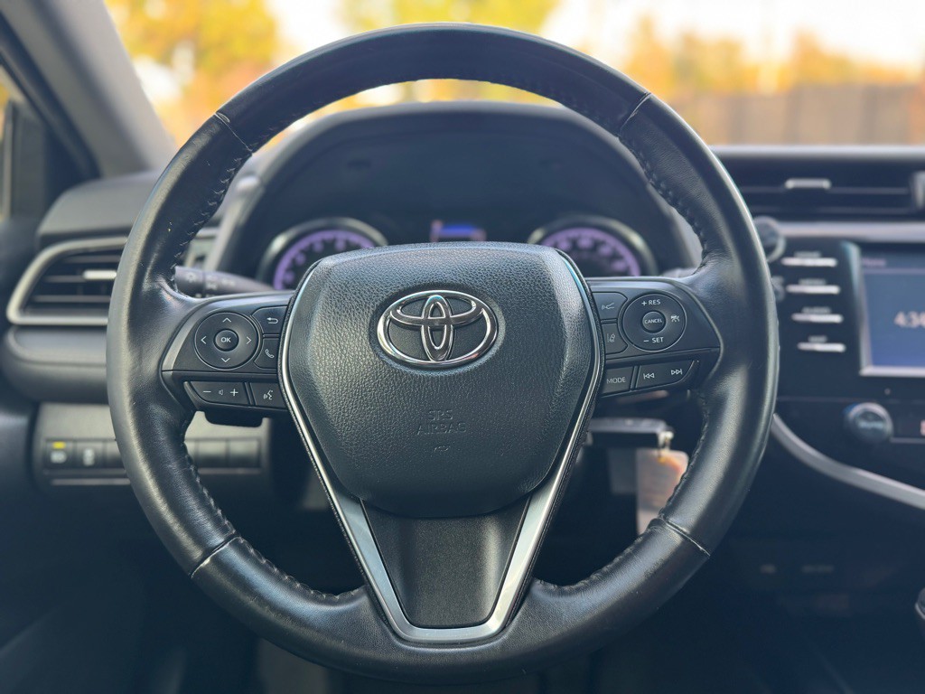 2020 Toyota Camry Image 10