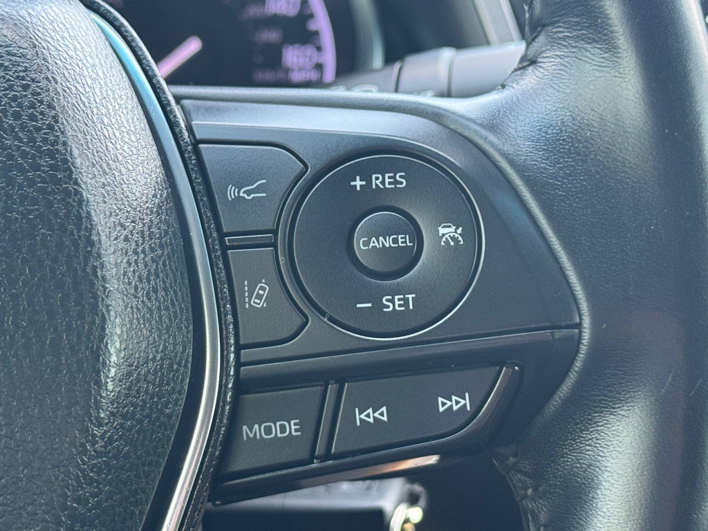 2020 Toyota Camry Image 12