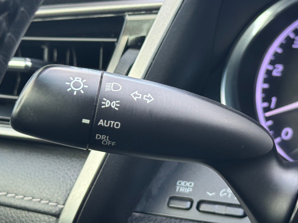 2020 Toyota Camry Image 13