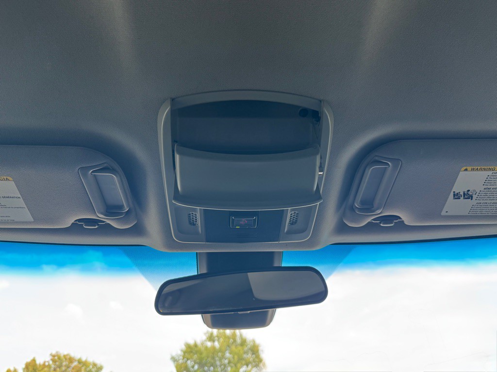 2020 Toyota Camry Image 21