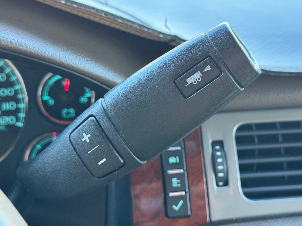 2014 Chevrolet Tahoe Image 12