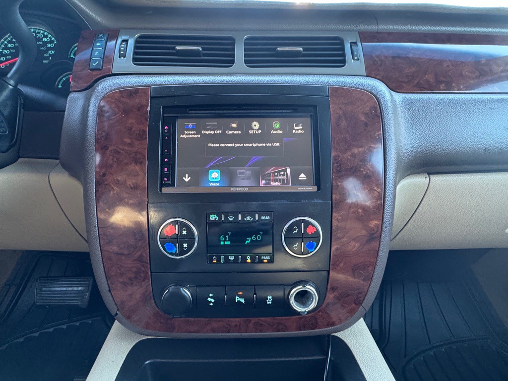 2014 Chevrolet Tahoe Image 16