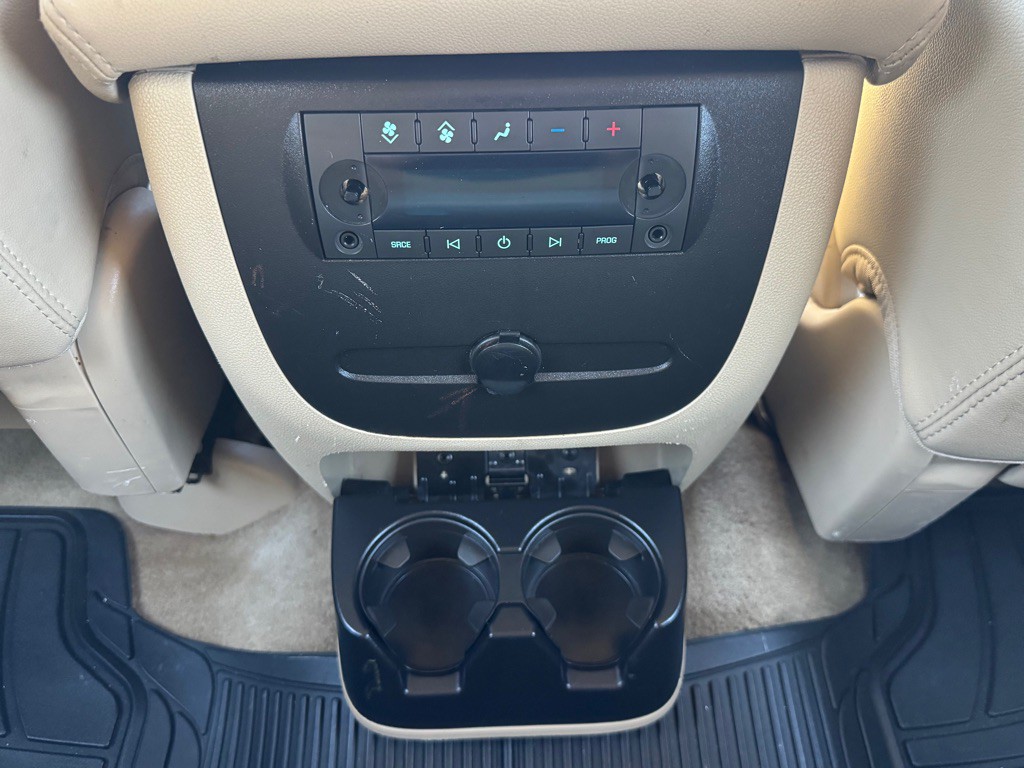 2014 Chevrolet Tahoe Image 18