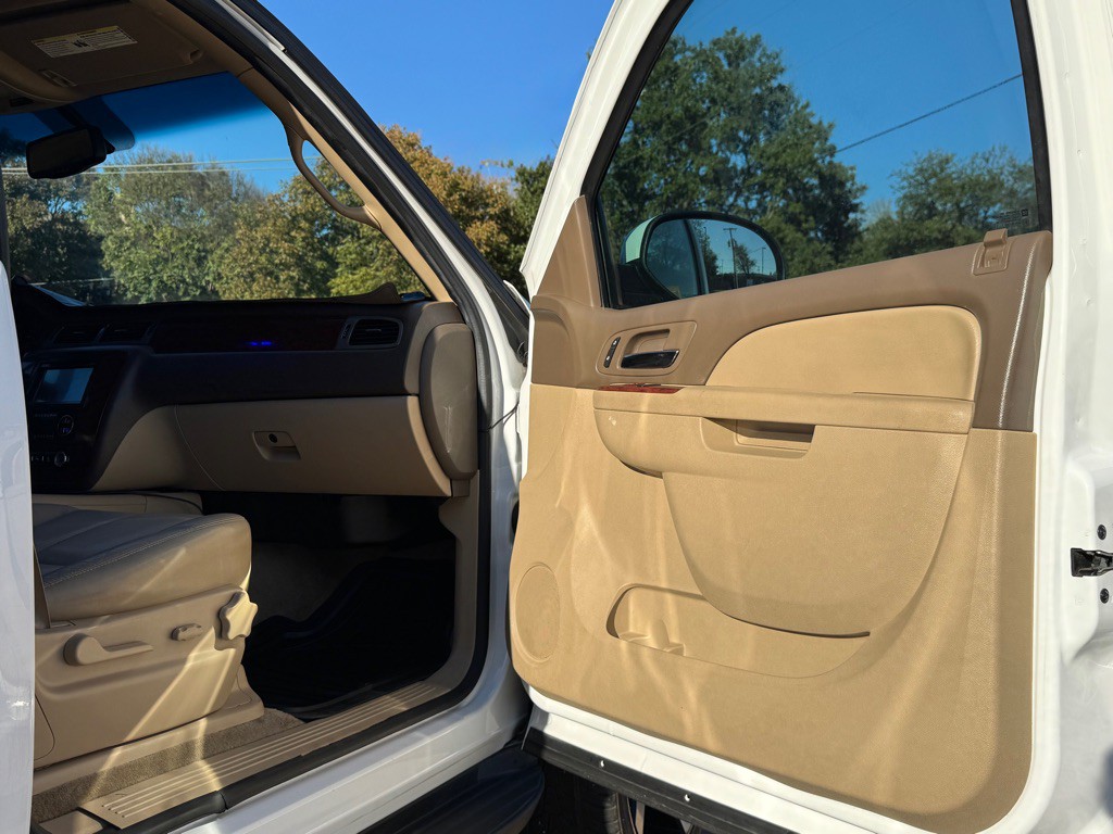 2014 Chevrolet Tahoe Image 24