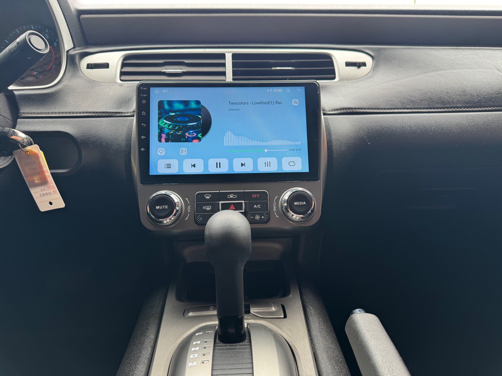 2015 Chevrolet Camaro Image 19