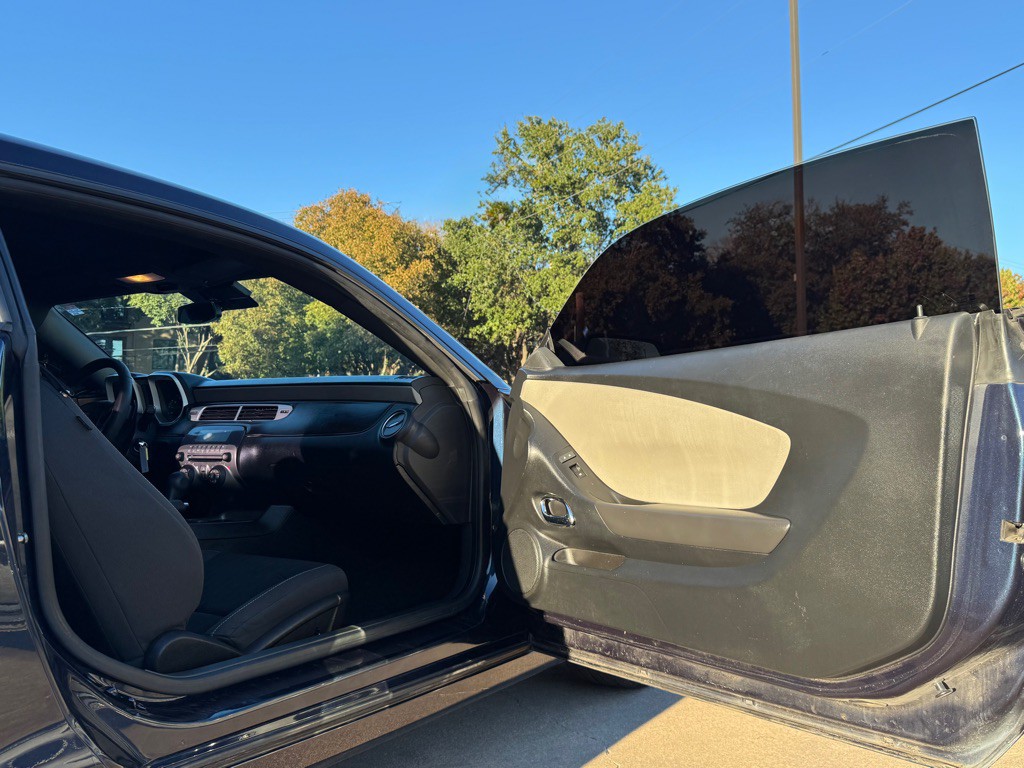 2015 Chevrolet Camaro Image 24