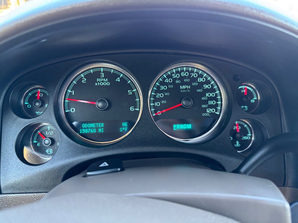 2014 Chevrolet Suburban Image 15