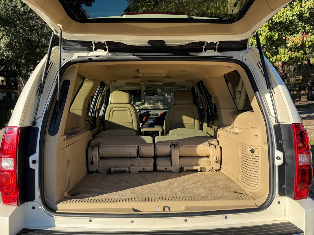 2014 Chevrolet Suburban Image 34