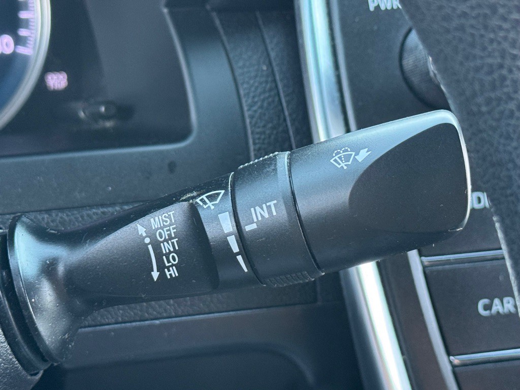 2017 Toyota Camry Image 13