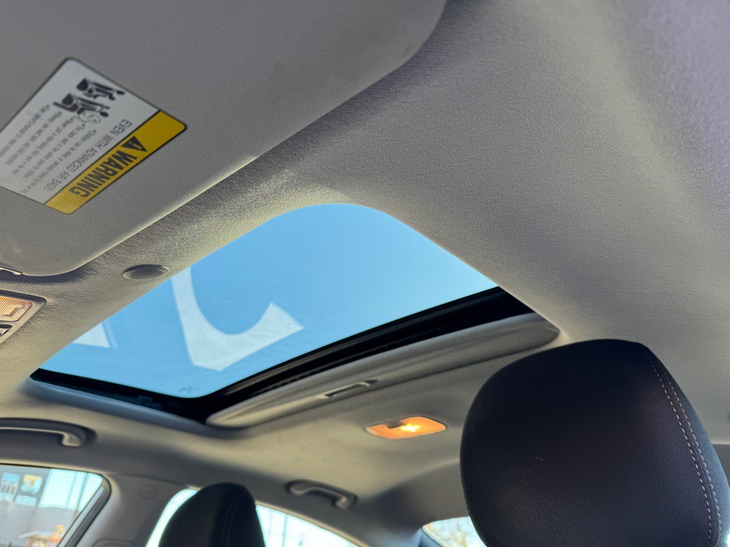 2015 Hyundai Elantra Image 5