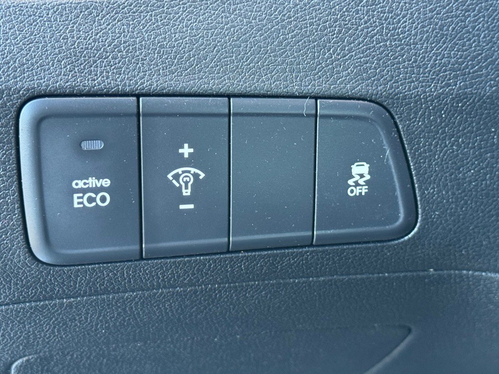 2015 Hyundai Elantra Image 9