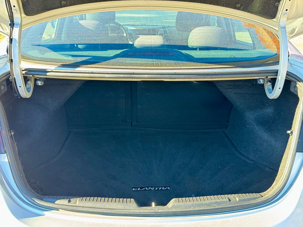 2015 Hyundai Elantra Image 27