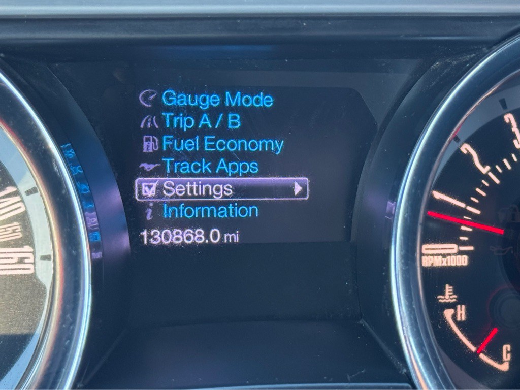 2013 Ford Mustang Image 14