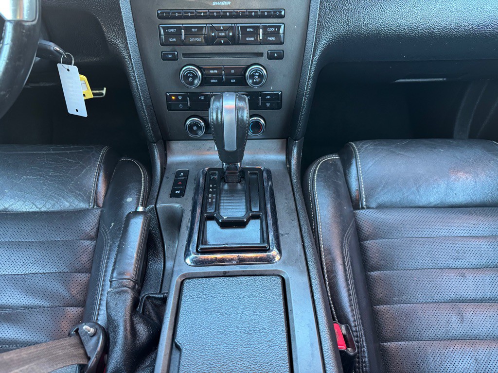 2013 Ford Mustang Image 16