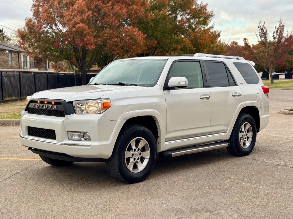 2013 Toyota 4Runner Image 1