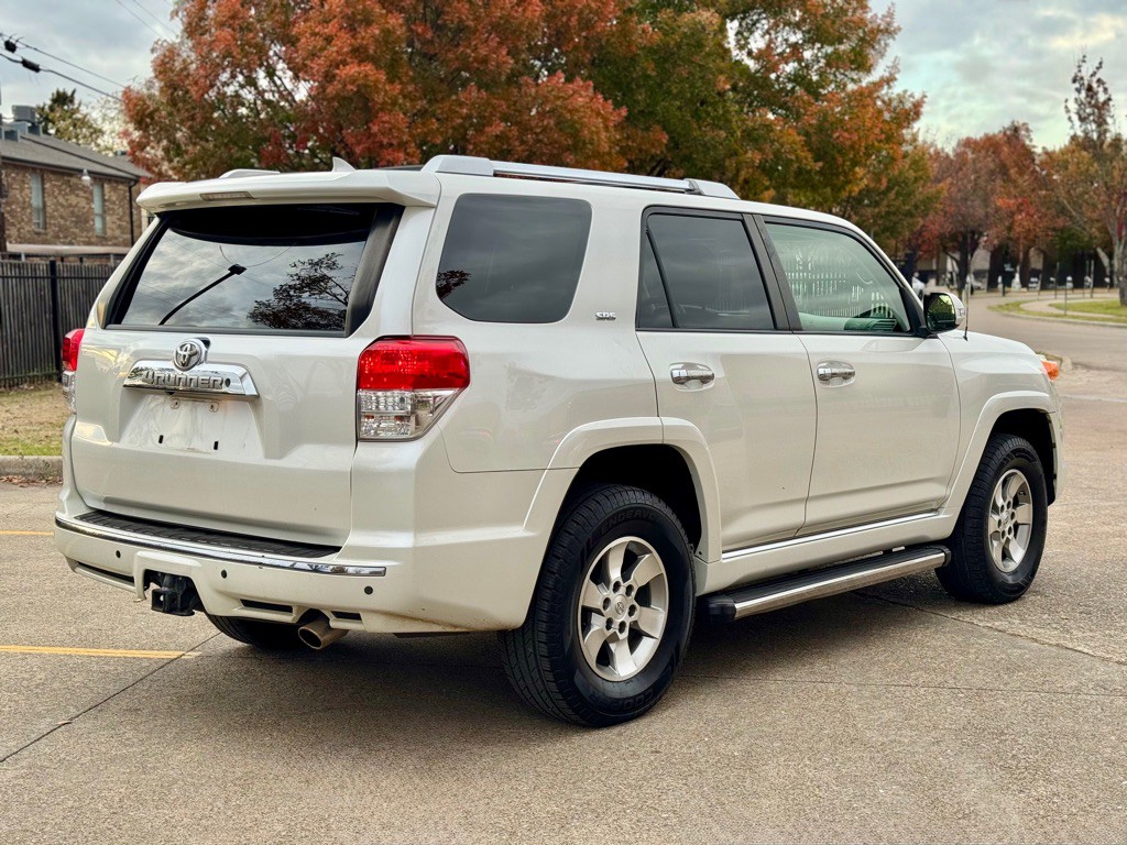 2013 Toyota 4Runner Image 3