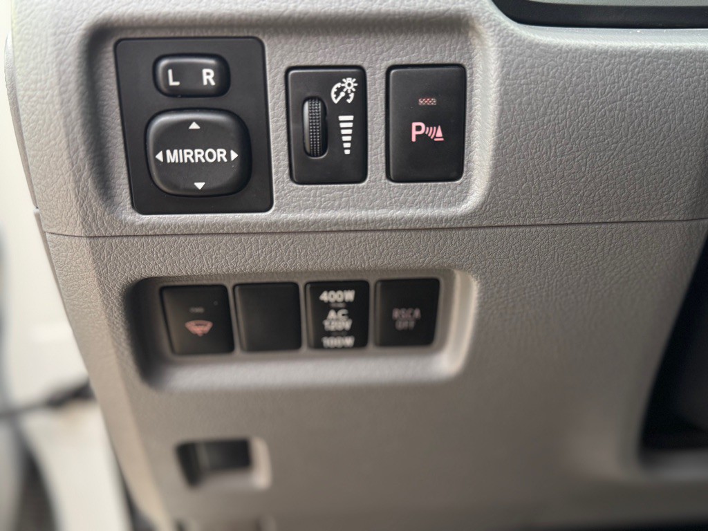 2013 Toyota 4Runner Image 10