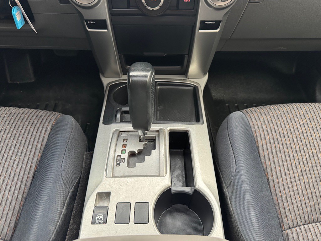 2013 Toyota 4Runner Image 18
