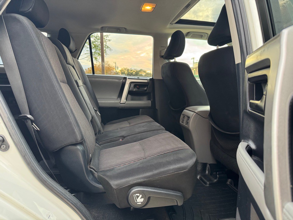 2013 Toyota 4Runner Image 27