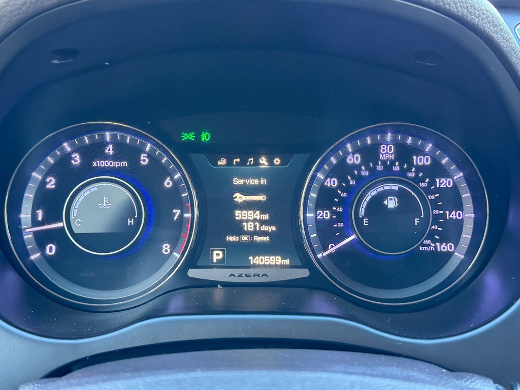 2015 Hyundai Azera Image 16