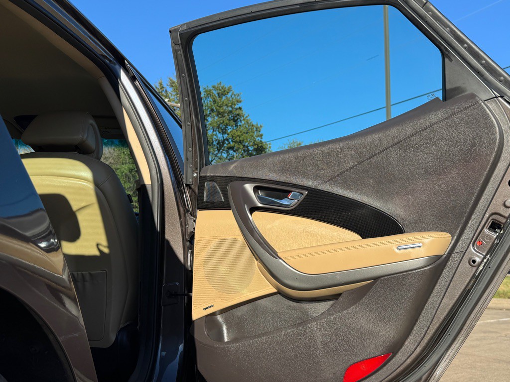 2015 Hyundai Azera Image 27