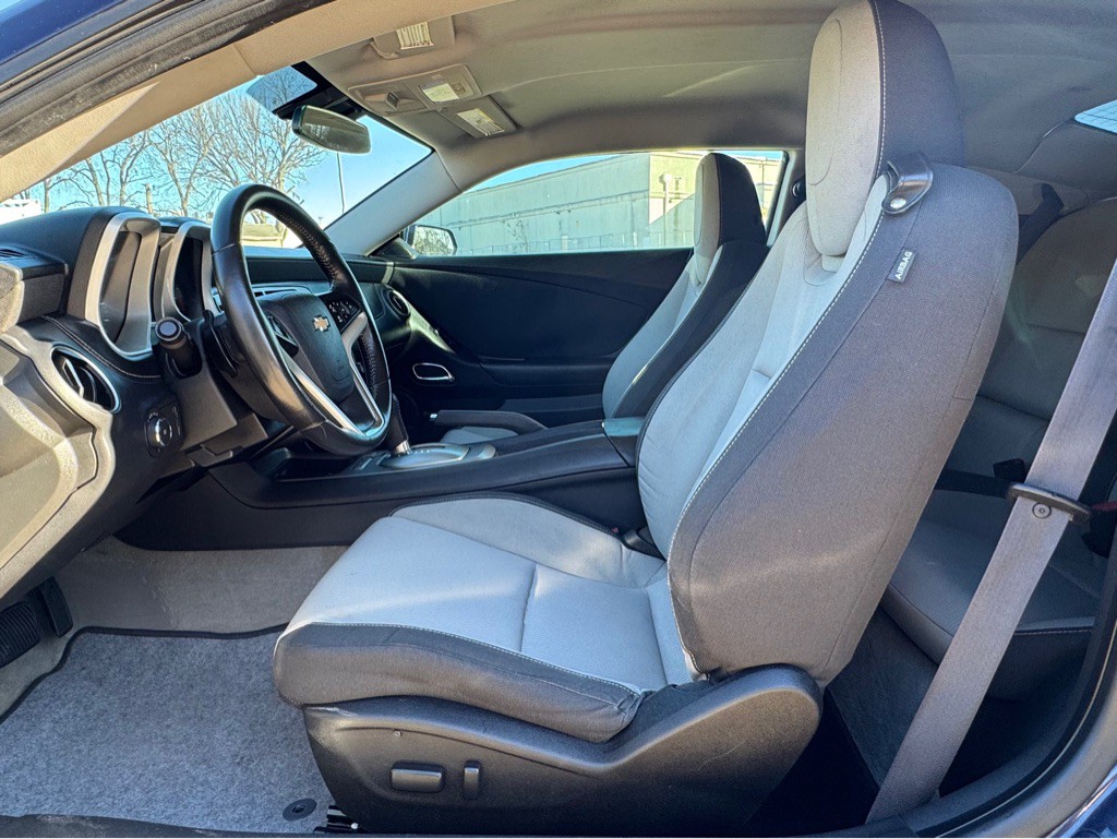 2015 Chevrolet Camaro Image 7