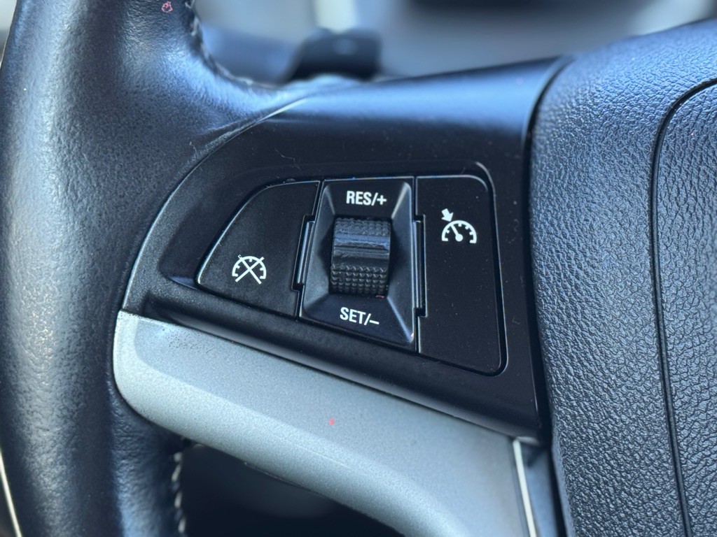 2015 Chevrolet Camaro Image 10