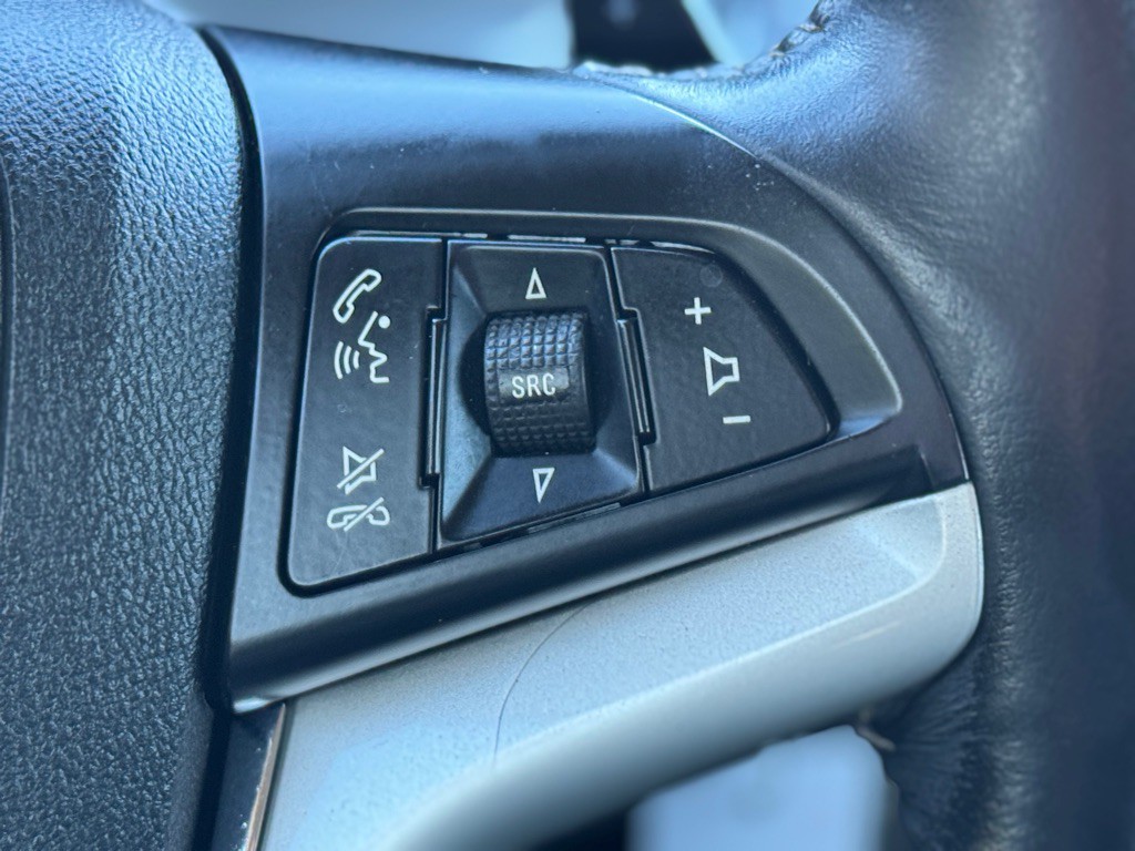 2015 Chevrolet Camaro Image 11