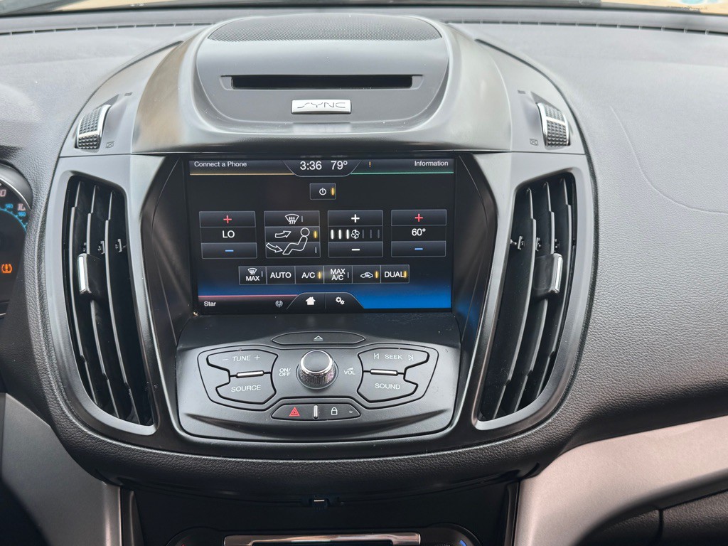 2015 Ford Escape Image 19