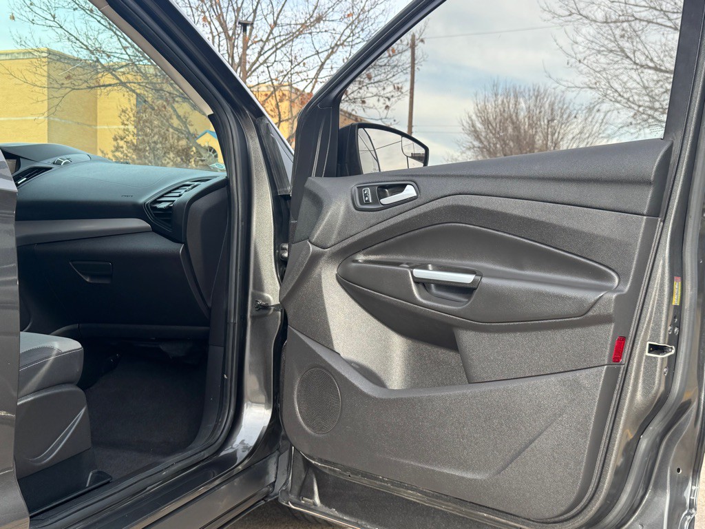 2015 Ford Escape Image 27