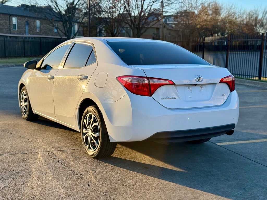 2018 Toyota Corolla Image 4
