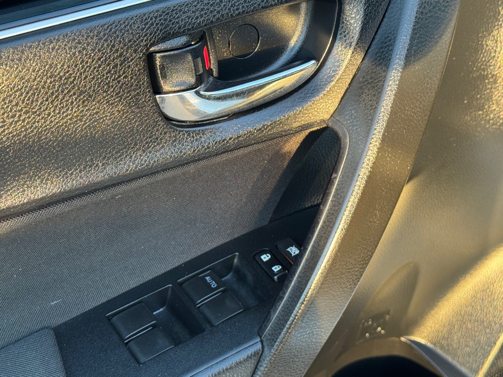 2018 Toyota Corolla Image 6