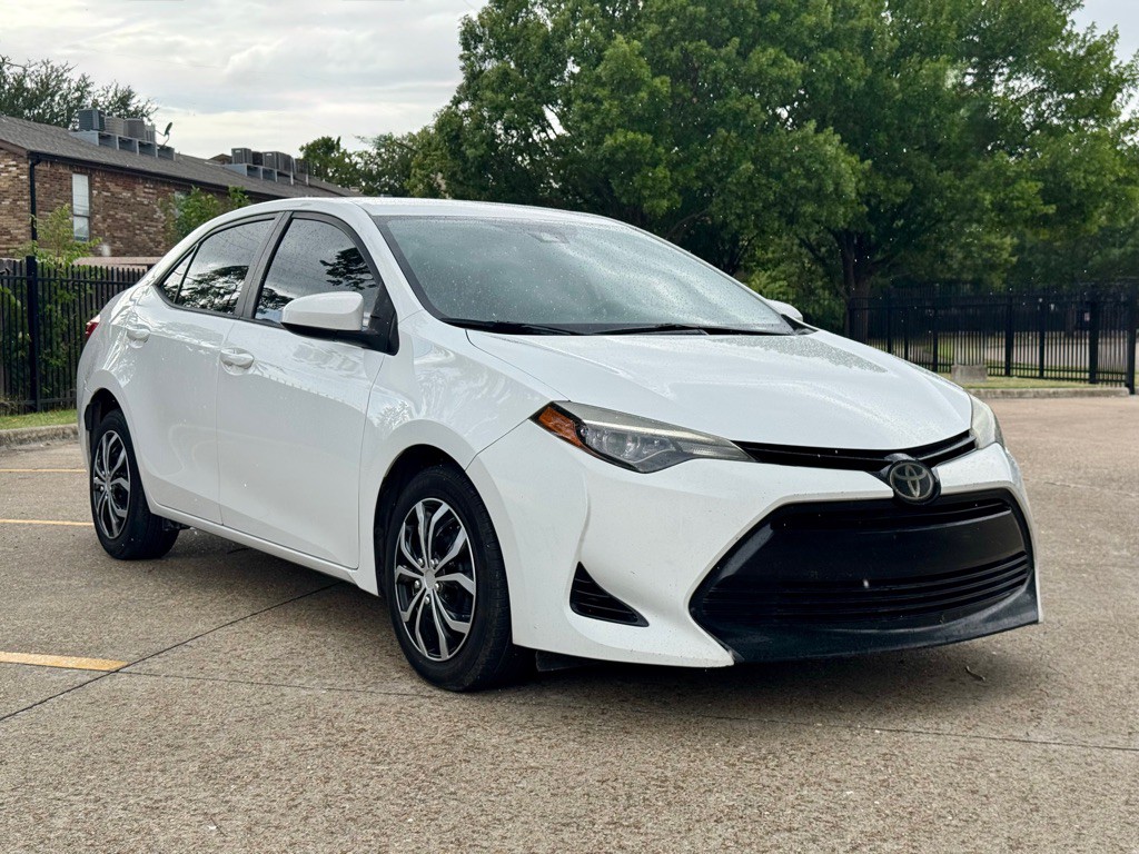 2018 Toyota Corolla Image 2