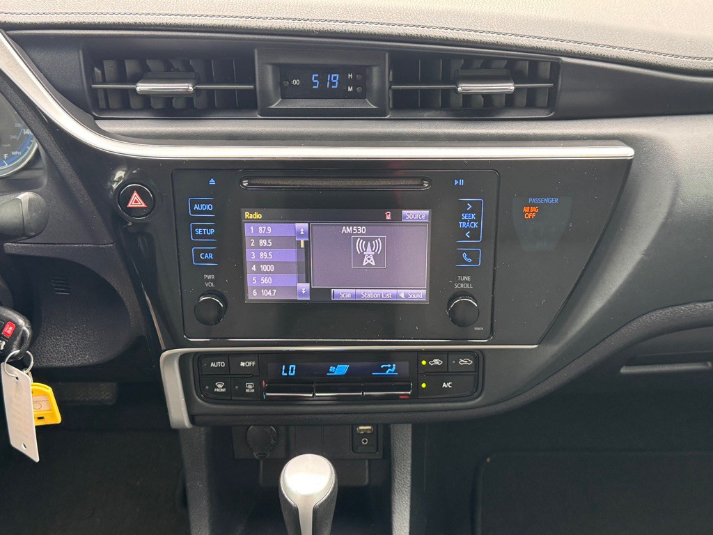 2018 Toyota Corolla Image 17