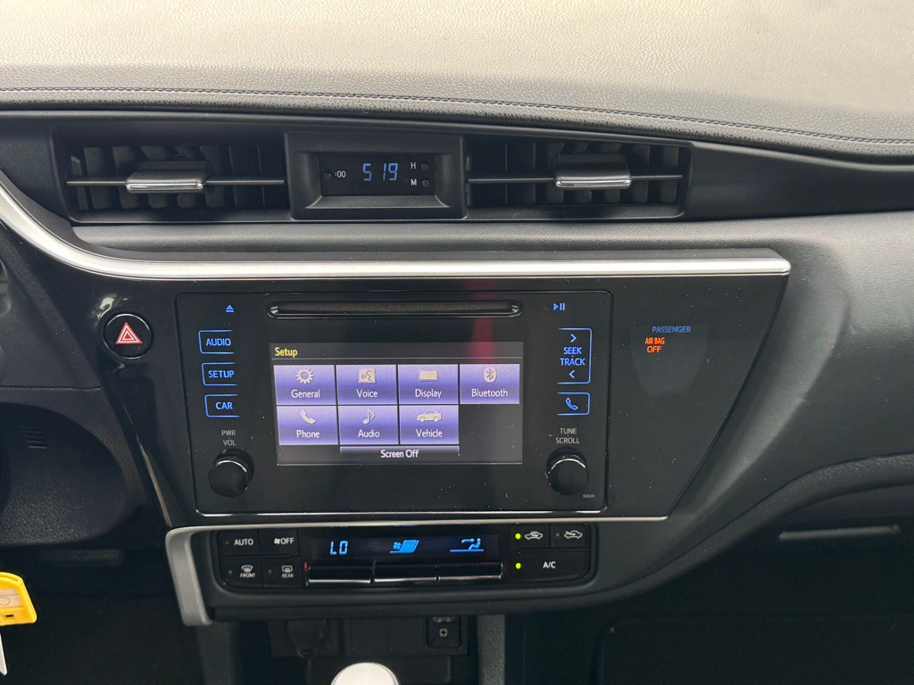 2018 Toyota Corolla Image 18