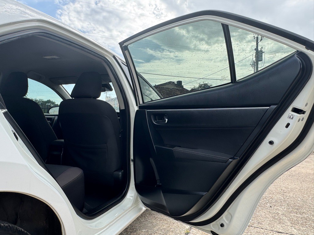2018 Toyota Corolla Image 23