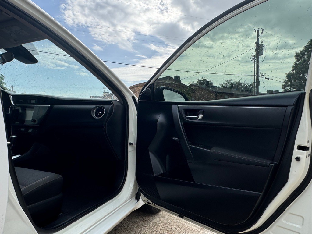 2018 Toyota Corolla Image 25