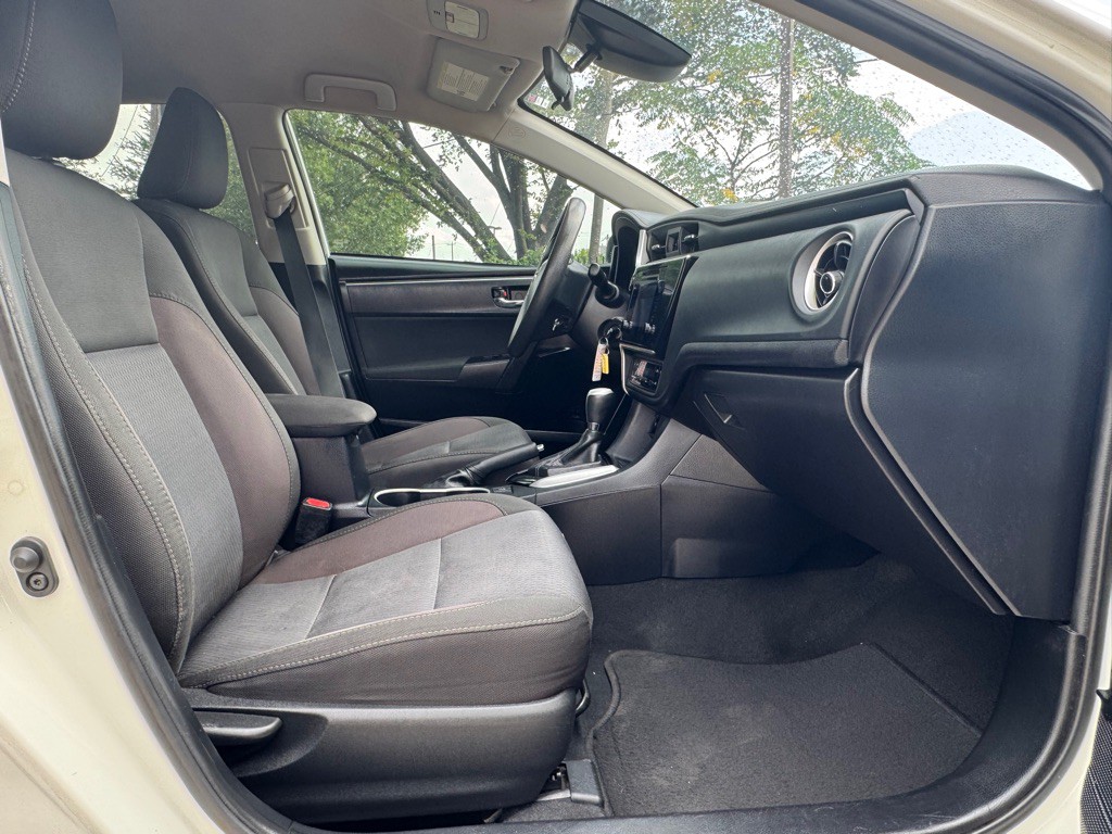 2018 Toyota Corolla Image 26