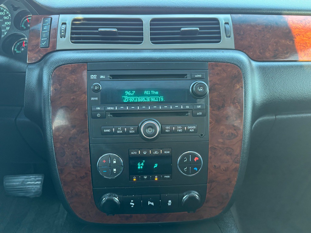 2013 Chevrolet Tahoe Image 17